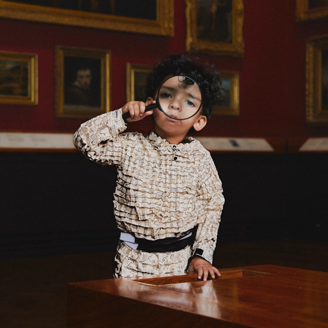 ミニヒューマン プリント プルオーバー Young V&A ほくさい